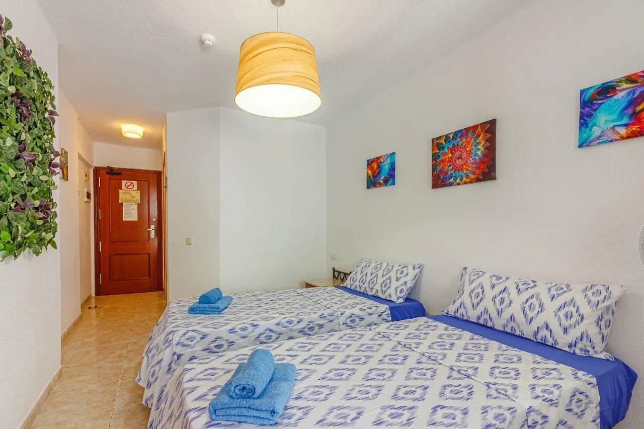 Aircon Next To Beach Costa Adeje Wifi Heated Pool Apartment 0*, Costa Adeje (Tenerife)